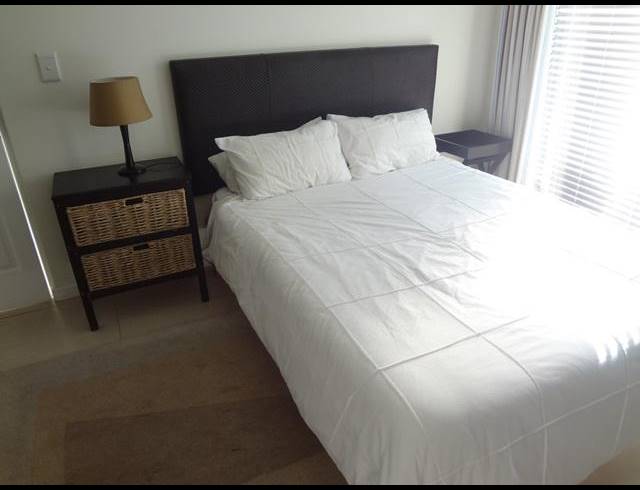 1 BEDROOM PROPERTY TO RENT IN DE VELDE